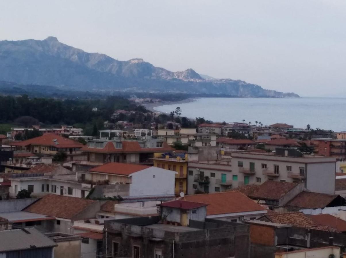 Casa Donna Rosaria Tra Etna E Taormina Apartman Riposto Kültér fotó