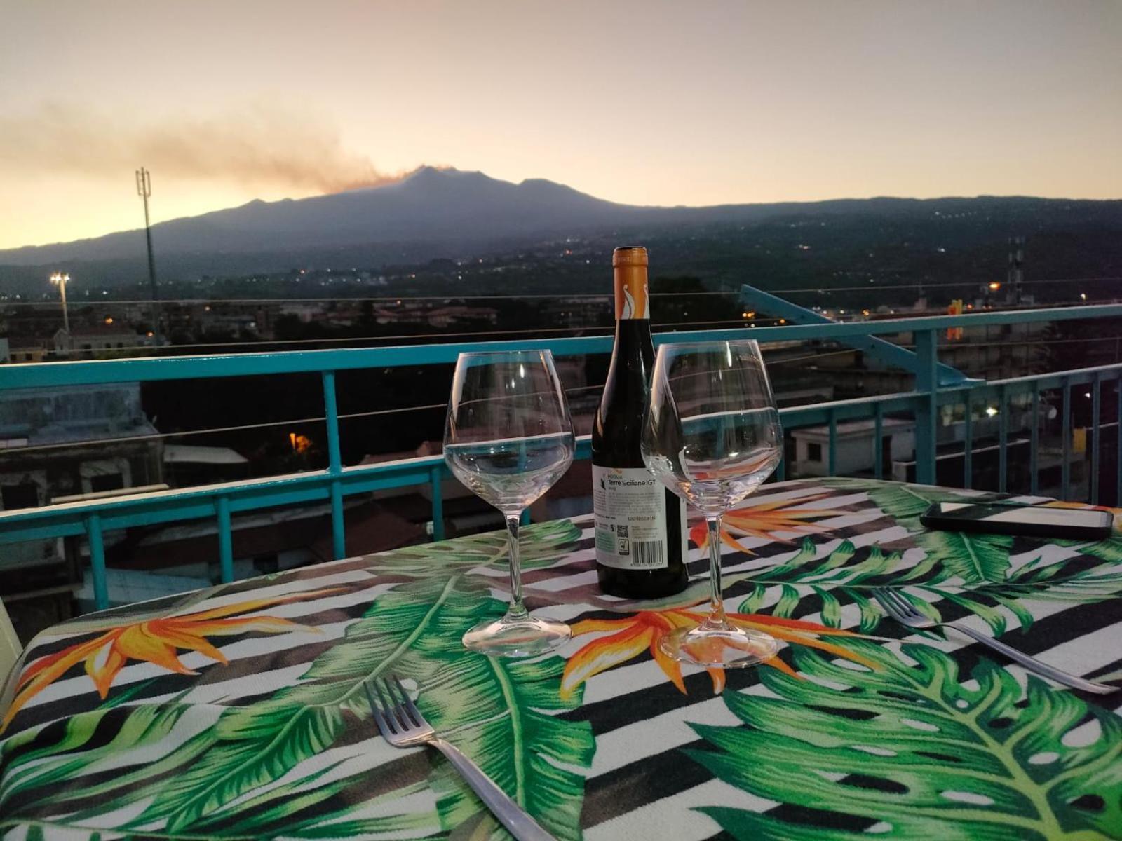 Casa Donna Rosaria Tra Etna E Taormina Apartman Riposto Kültér fotó